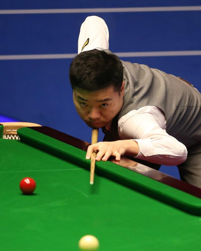 士同样表现 士同样表现