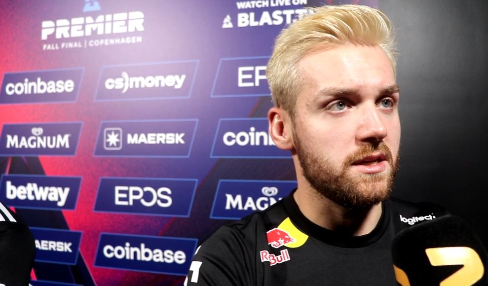 另一边是R 另一边是R