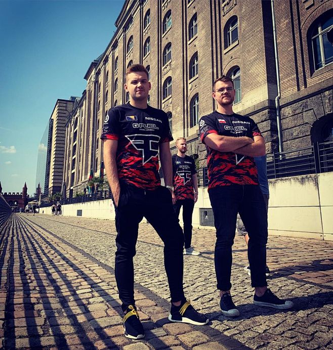 反应同步拉 反应同步拉